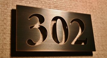 Bu ürün, YÖNTEK tarafından özel olarak üretilmiştir. Otel Kapı Numaraları ve Yönlendirmelerle birlik