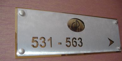 Krom Otel Yönlendirmeleri yada Otel Yönlendirme Tabelaları, Otel Oda Yönlendirmeleri, Tabela ve yönl