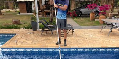 Piscineiro, tratador de piscina