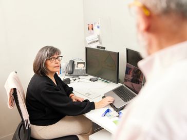 Dr. Christine Nearchou (Optometrist), Founder and CEO of VisCat