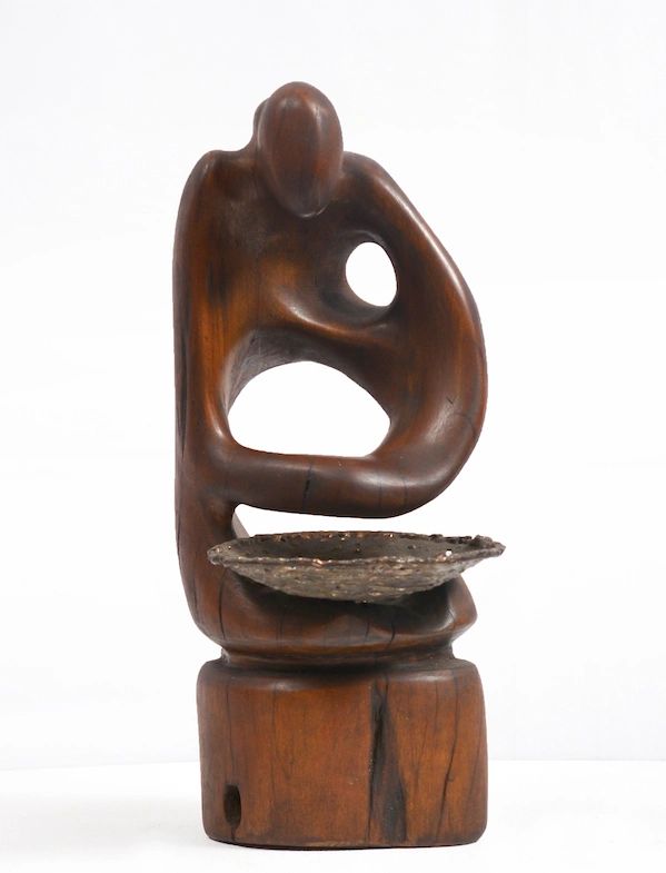 Rey Paz Contreras
Hard Wood
7.70in x 5.12in x 7in or 19.50cm x 13cm x 18cm
2003