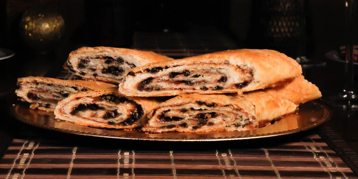 King Currant Roll - Bakery, Currant Rolls