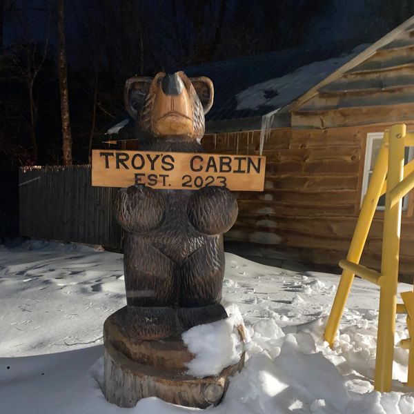 Troy's Cabin Welcome Bear