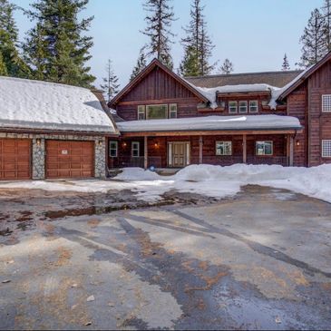 4,000 square feet home on Priest Lake Golf Course.