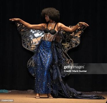 Black Butterfly
Model Kee