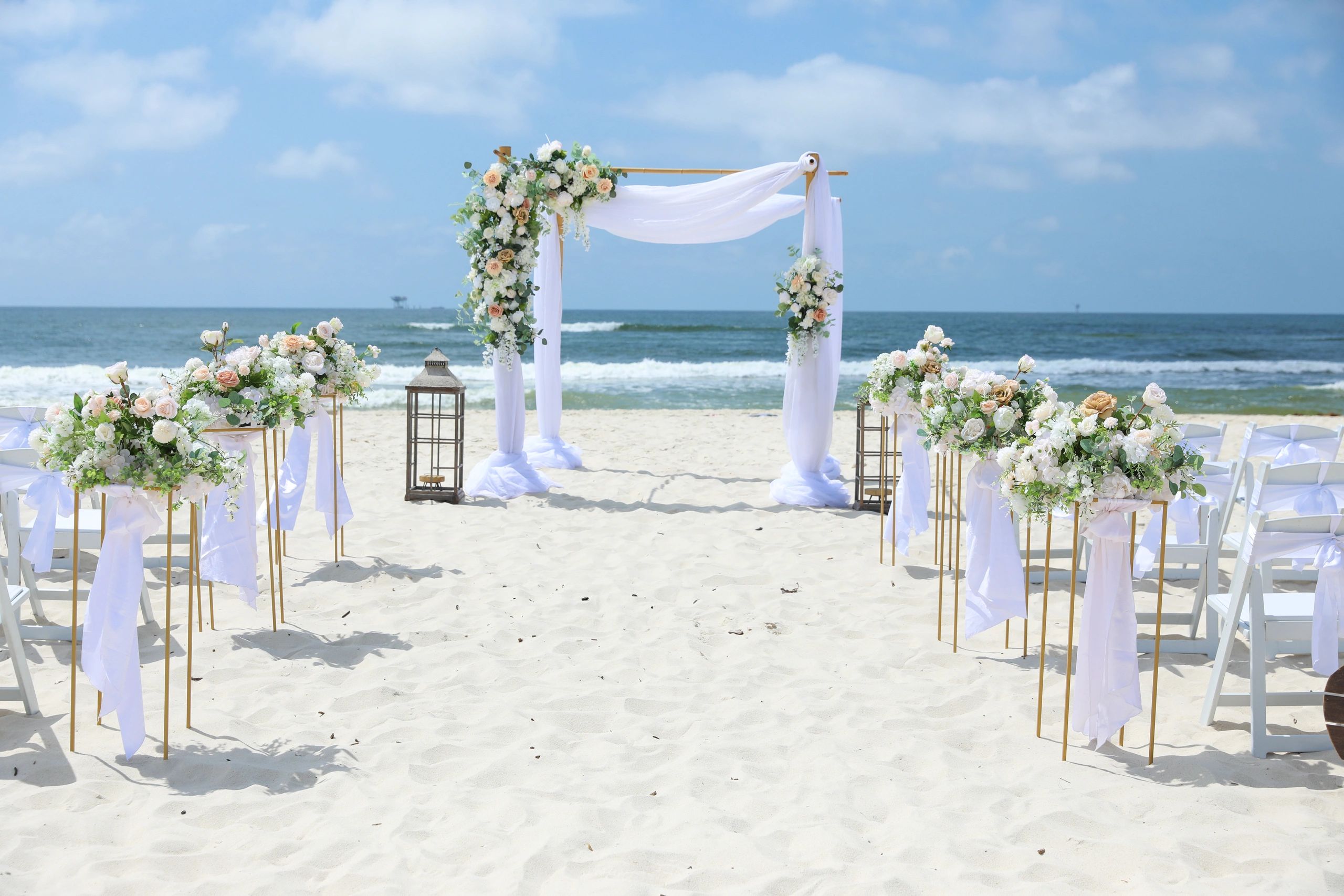 Beautiful Gulf Shores, Alabama, beach wedding located along the shores of the Gulf of America.