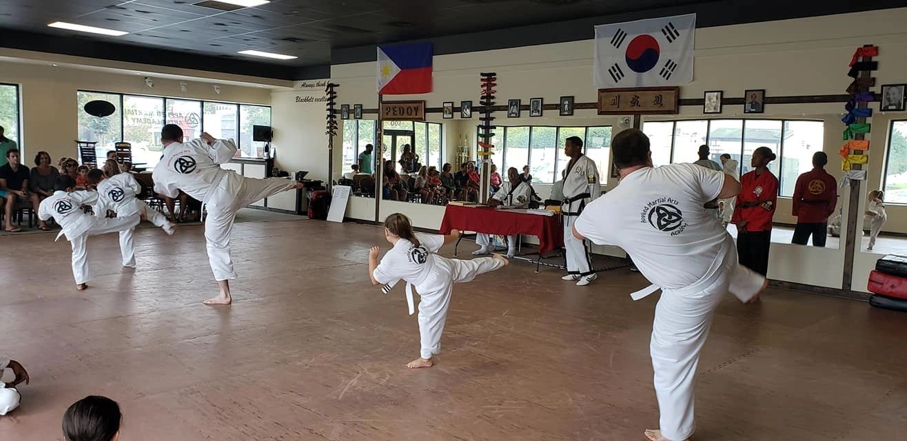 ESCRIMA applied martial arts academy