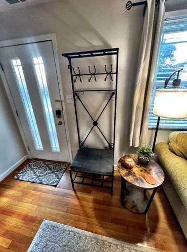 Front door with Hall tree