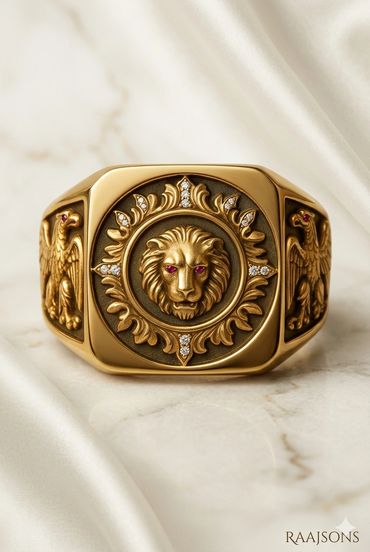 THE LION : Gold Ring with engraving and Diamonds. A Men Statement.