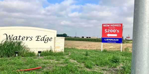 NEW HOMES FOR SALE IN NEW BRAUNFELS SEGUIN TX HWY 46 NEWLY CONSTRUCTED PROPERTIES