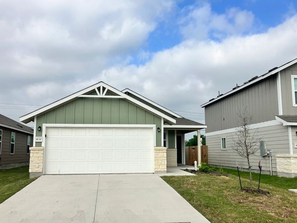 NEW HOMES FOR SALE IN NEW BRAUNFELS SEGUIN TX HWY 46 NEWLY CONSTRUCTED PROPERTIES