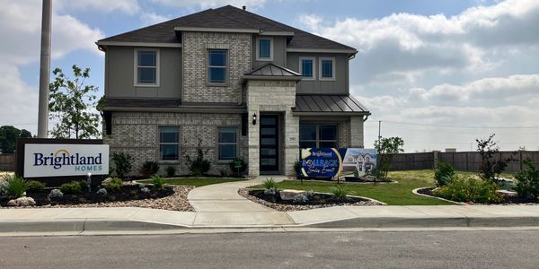 NEW HOMES FOR SALE IN NEW BRAUNFELS SEGUIN TX HWY 46 NEWLY CONSTRUCTED PROPERTIES