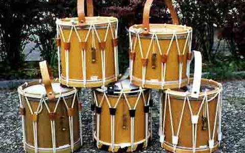 Copyright © 2019 - https://www.fonoteca.ch/gallery/drummers/swissJazz_it.htm