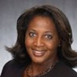 A women looking front