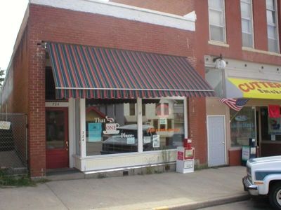 724 Main when Baptist youth group meeting site in 2003