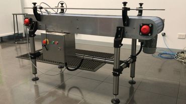 Stainless steel conveyor 1.5M long, 400wide and 850 high