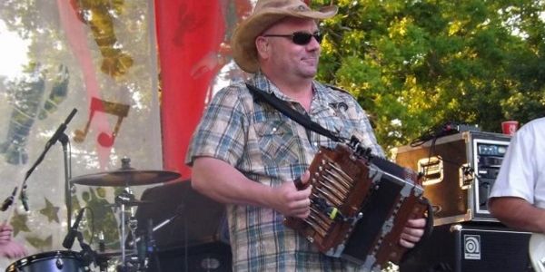 Live Cajun Music starts at 11am and doesn't end till 6pm, main event is Jamie Bergeron from 4-6pm.