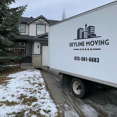 Moving truck 
