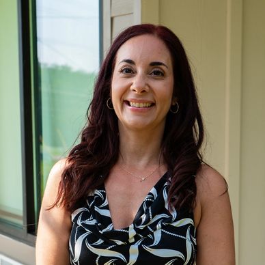 Arlene was born in Miami to Cuban immigrant parents and has spent her adult life in Knoxville.  She