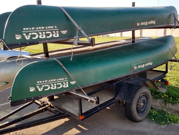 Picture of RCRCA canoes available to rent.