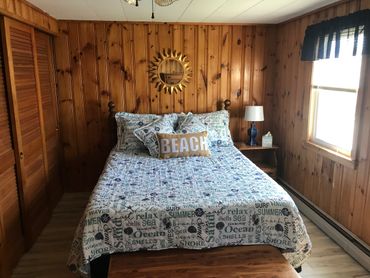 Second bedroom queen bed great air circulation, restful space