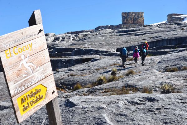 Sierra Nevada del Cocuy  Colombia Turismo  Aventura  Púlpito del diablo Laguna Grande de la Sierra