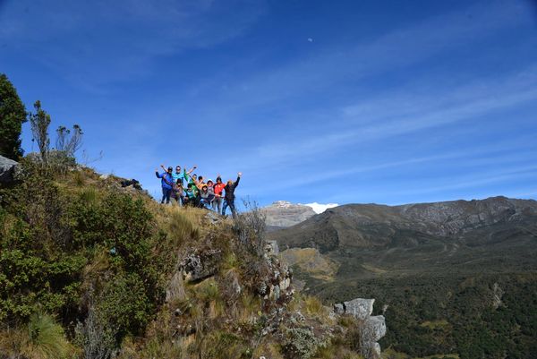 Sierra Nevada del Cocuy  Colombia Turismo  Aventura  Púlpito del diablo Laguna Grande de la Sierra