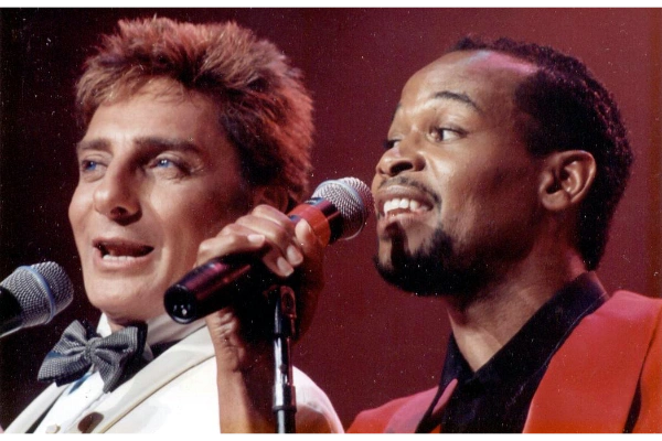 Byron singing with Barry Manilow on tour!