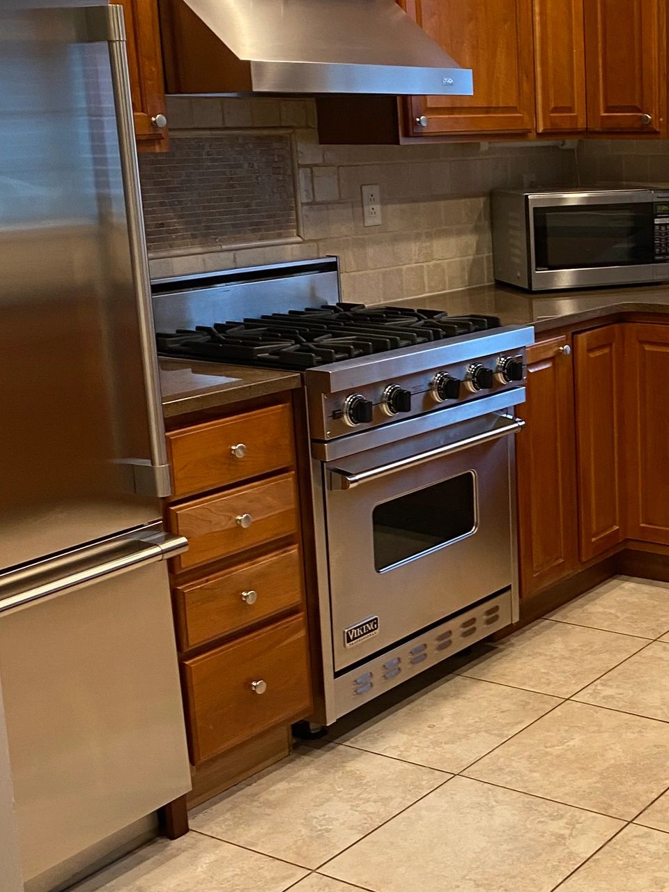 Kitchen cleaning