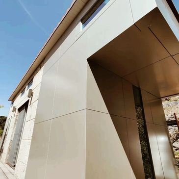 Aluminum composite facade, fire resistant facade
