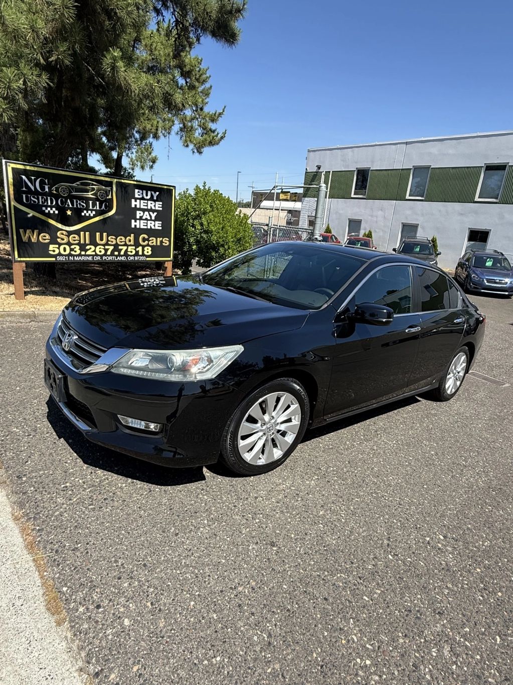 2015 HONDA ACCORD EX-L 
BLACK - 89K MILES
SALE PRICE - $10,999