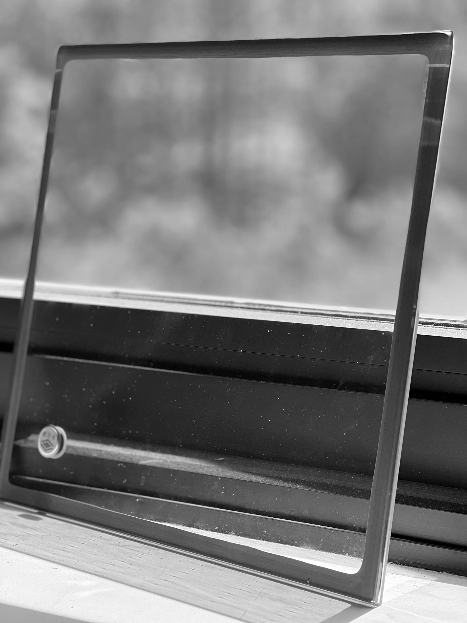 Vacuum Insulated Glass