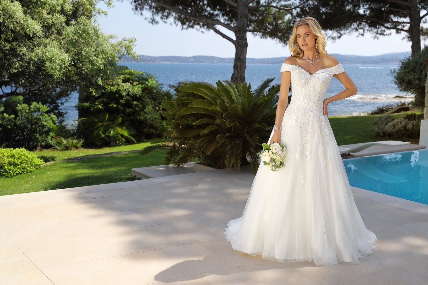 Ladybird 420016 wedding dress bridal