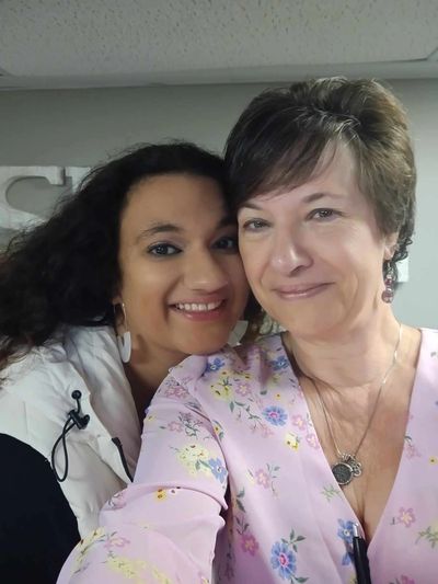 Miss Lauren & Ms Barb. Founders of The Art Oasis, the Art Explorers Club & Bright SPARKS programs