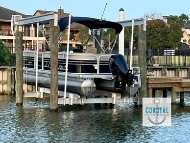 Whether you need a new boat lift installed, repairs to an existing lift, or upgrades, we are here to