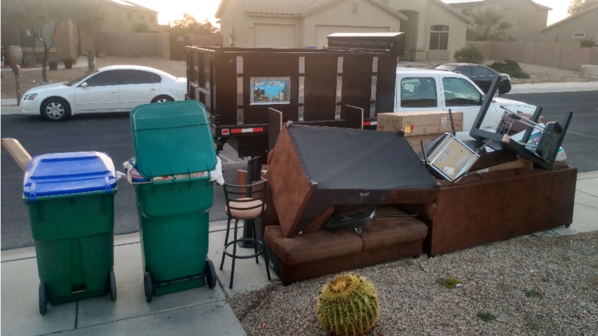 Alt="FREESPACE JUNK REMOVAL providing Curbside Bulk Garbage pickup Service in Tucson"
