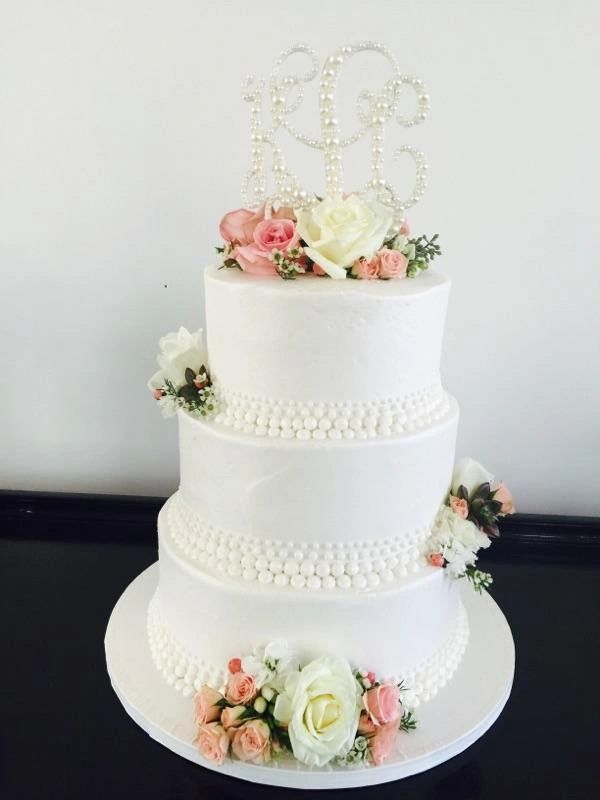 Cakes Amore Bakery, Cakes