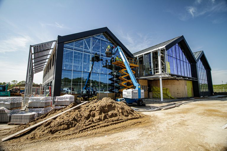 BRISE SOLEIL SOLAR SHADING LOUVRES ELLIPTICAL RECTANGULAR TRAPEZOIDAL BOX AEROFOIL SECTION CANOPY