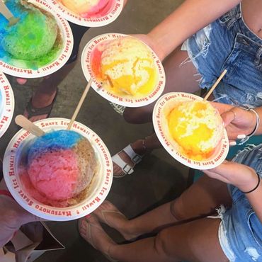 Spacious Hawaii vacation rental in Kawela Bay, perfect for family gatherings.