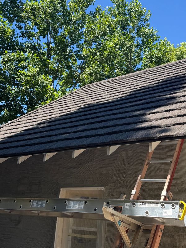 Timberwood Unified Steel Pine-Crest Shake roof installation in Stockton, CA.