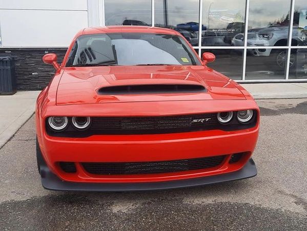 automotive glass replacement and install