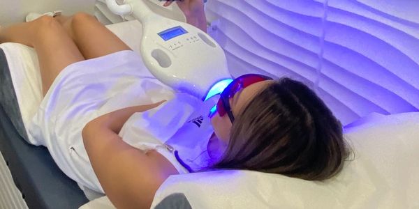 in office Houston teeth whitening for women and men