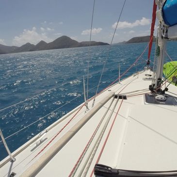 Jeanneau 36, on the way to adventure in the BVI's.