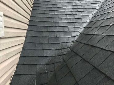 Toiture réparation de bardeau
Bardeaux
Toit a réparer
Toiture Longueuil
Toit de cabanon
Réparation