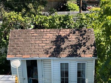 Toiture
Réparation de bardeau
Bardeaux
Toit à réparer
Toiture Longueuil
Toit de cabanon
Longueuil