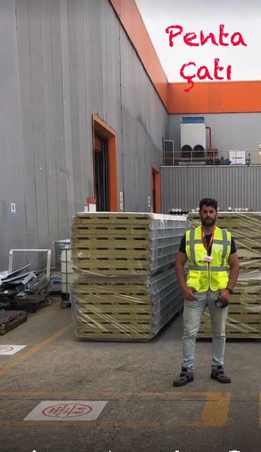 Fabrika çatı montajı