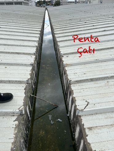 Fabrika çatı tamircisi