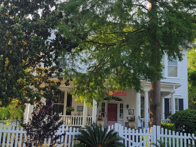 Inn Upon Moon River Plantation Blues Bed & Breakfast