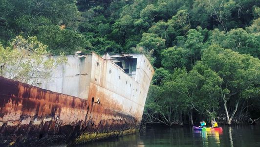 kayak tour shipwreck hire adventure hawkesbury river adventure present ideas things to do sydney