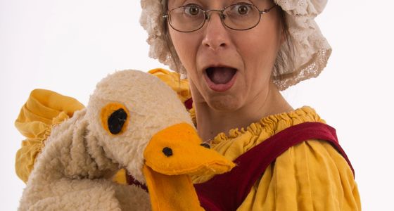 Mother Goose. Goose puppet. Auntie. Aunty Goose